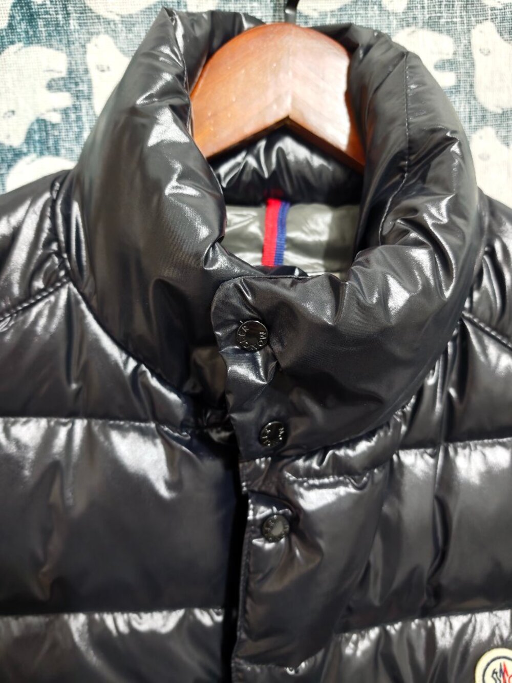 Moncler Black Shiny Puffer Down Vest Unisex - Picture 5 of 11